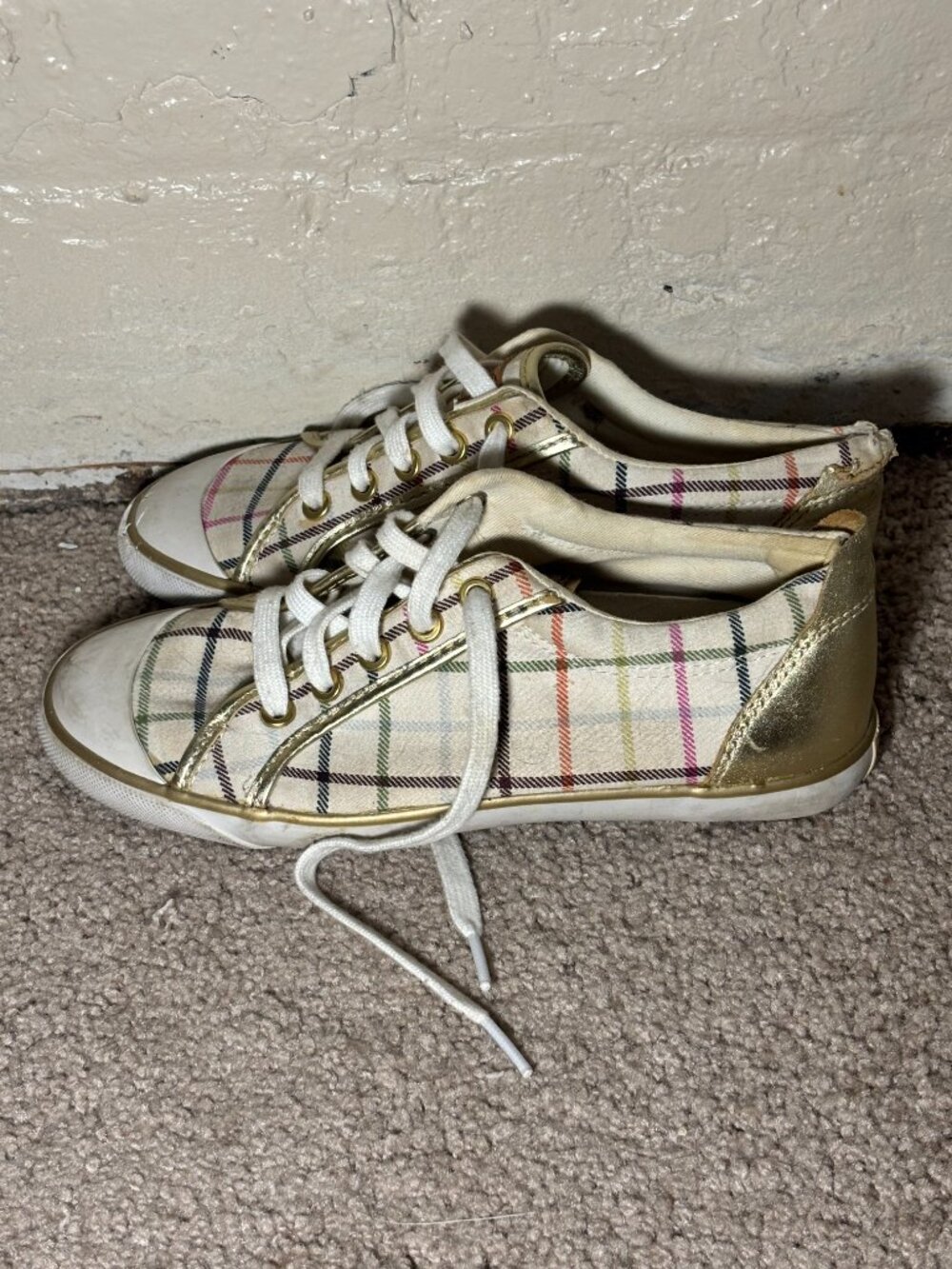 Coach Plaid Sneakers Size 7B Gold Trim Lace Up Casual Shoes - Picture 2 of 9